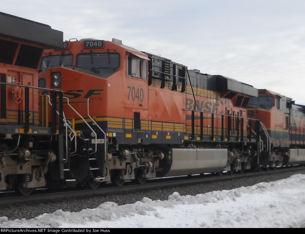 BNSF 7040